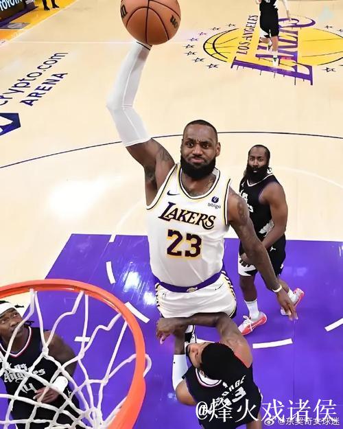 詹姆斯30+表现惊艳 湖人有望让独行侠吞6连败